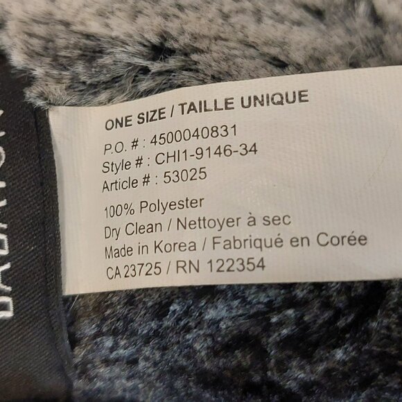 Aritzia Babaton Faux Fur Infinity Scarf - Picture 5 of 5